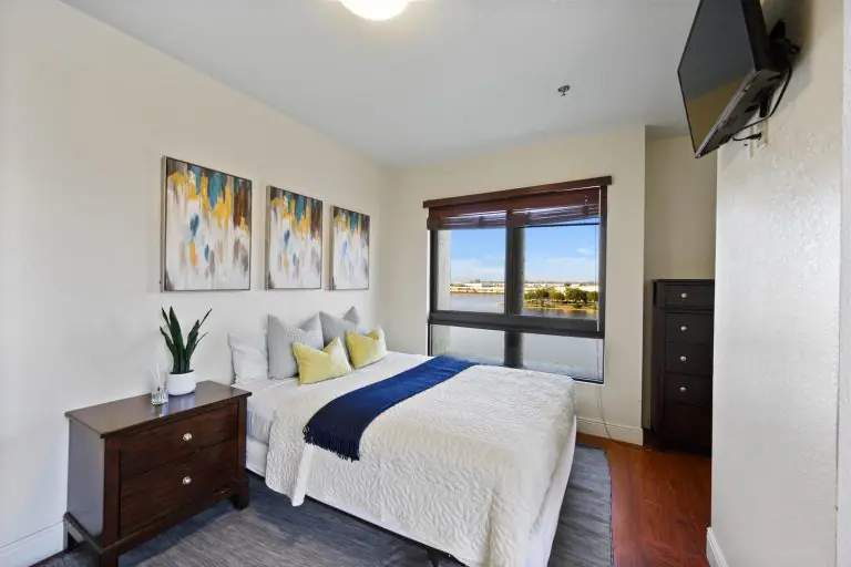 Calm bedroom interior in South Florida Valium detox residence